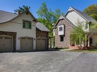 33 Reservation Rd, Easthampton, MA 01027