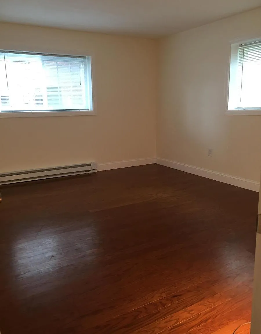 21 Central Avenue — Photo 3