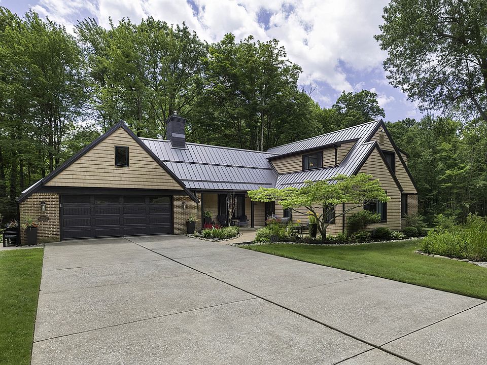 1st image of 6011 Bridlewood Dr