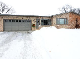 2302 Evergreen Rd N, Fargo, ND 58102