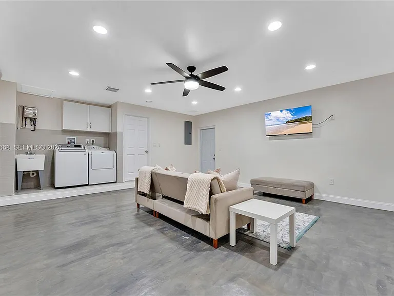 9501 Palmetto Club Ln E — Photo 24