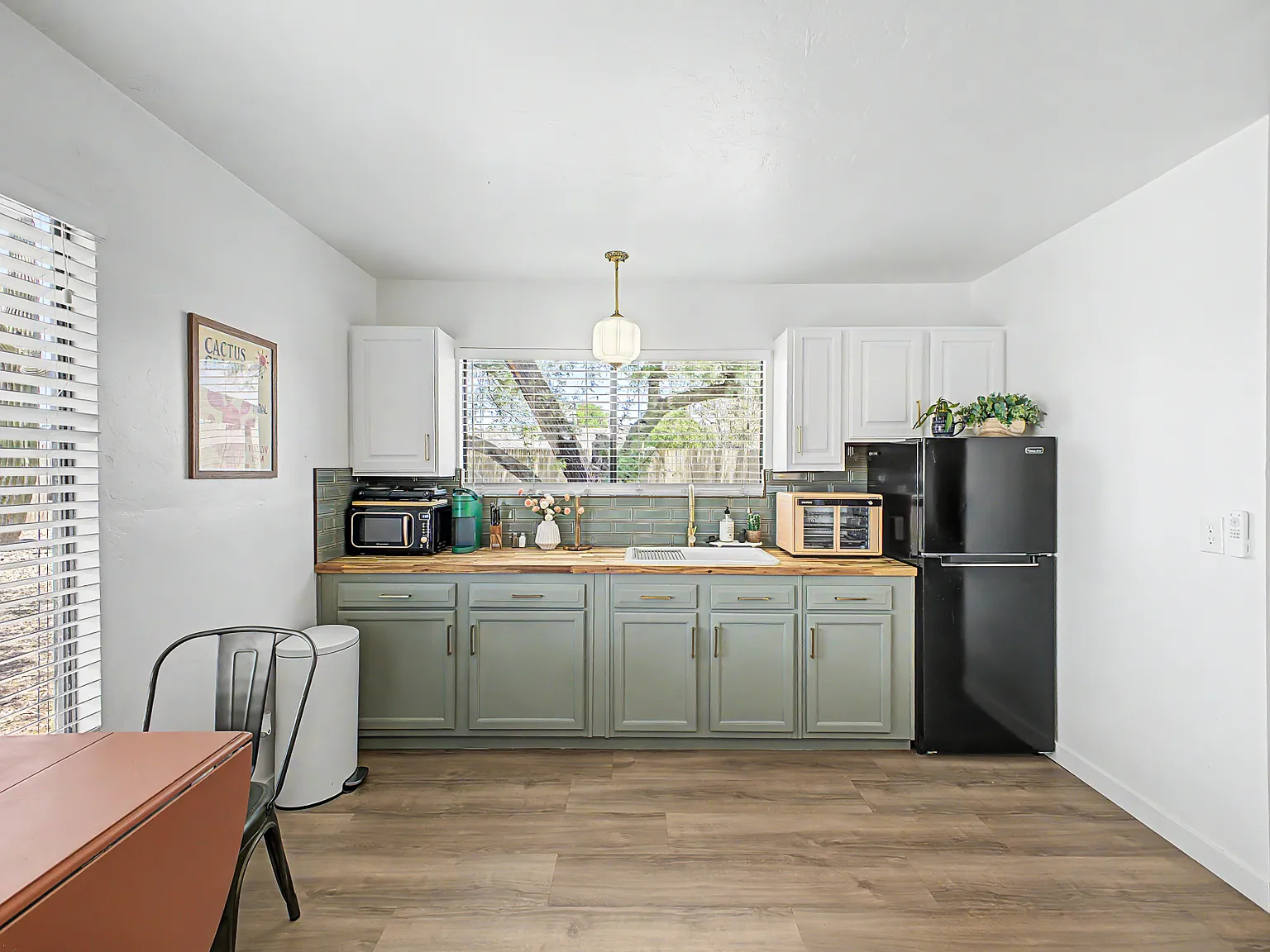 2 bed, 1465 sqft, $2,500 — Photo 4