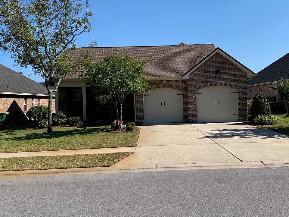 1st image of 726 Woods Dr