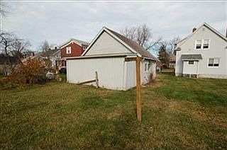1st image of 454 Blaine St