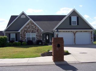 570 Sweet Birch Dr, Rossville, GA 30741