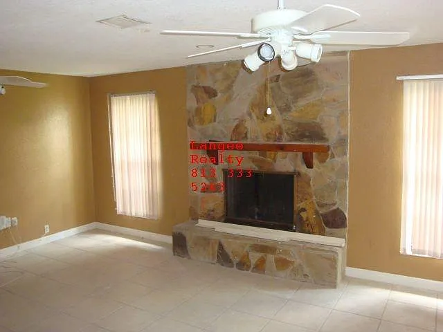 3 bed, 2.5 bath, 2084 sqft, $2,800 — Photo 4