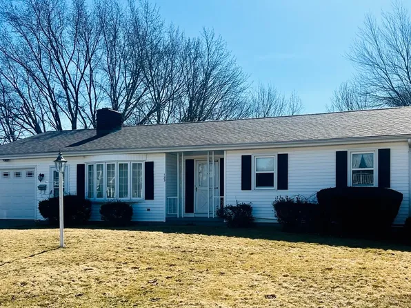 135 Samson Ave, Somerset, MA 02726