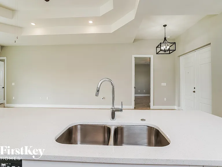 3303 14th St SW — Photo 6
