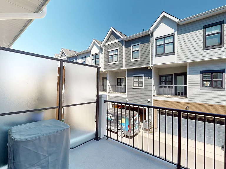 611 Mahogany Blvd SE — Photo 10
