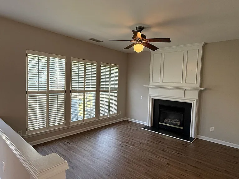 3319 Mannington Dr — Photo 6