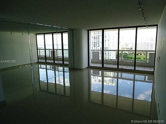 3rd image of 1717 N Bayshore Dr #171
