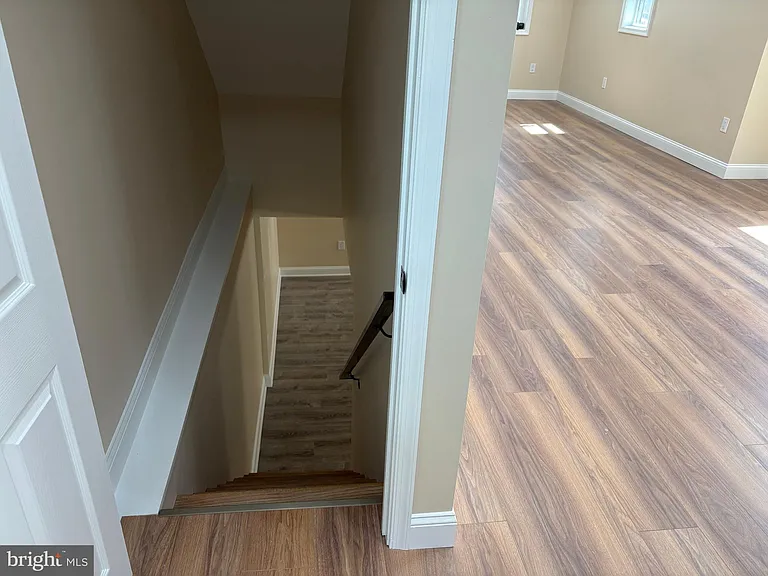 2344 Hamilton Ave — Photo 24