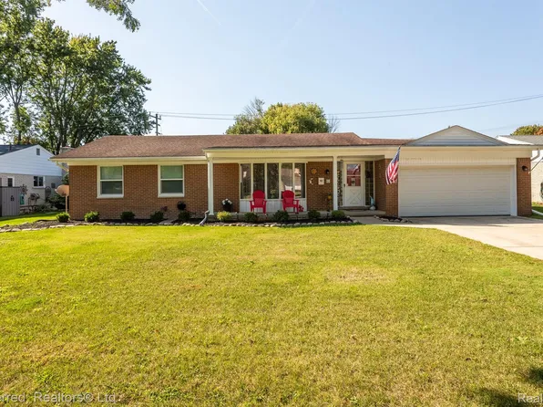 17459 Woodside St, Livonia, MI 48152