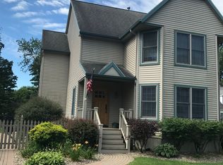 6 Mystic Ln, Saratoga Springs, NY 12866