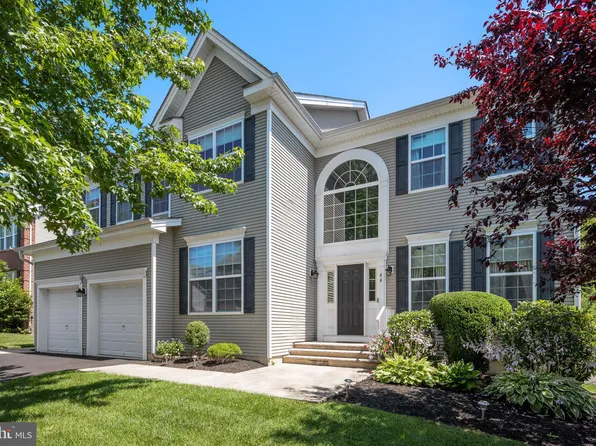 44 Freedom Hills Dr, Barnegat, NJ 08005