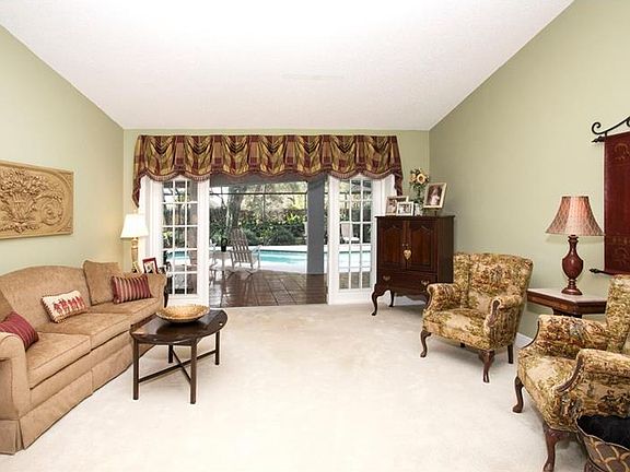5th image of 2729 Saint Cloud Oaks Dr
