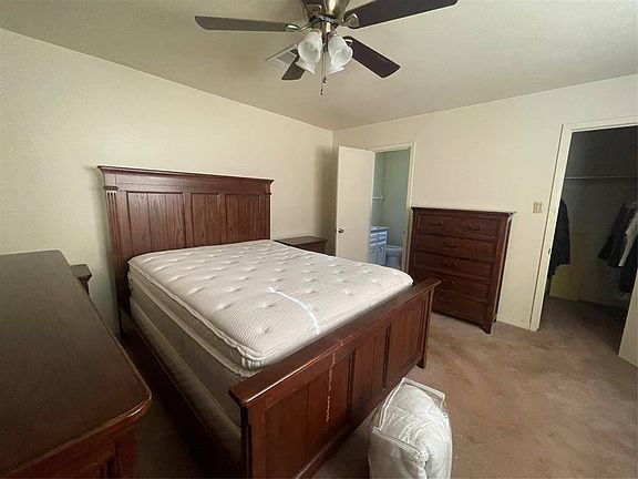 4th image of 23555 Hickory Dr