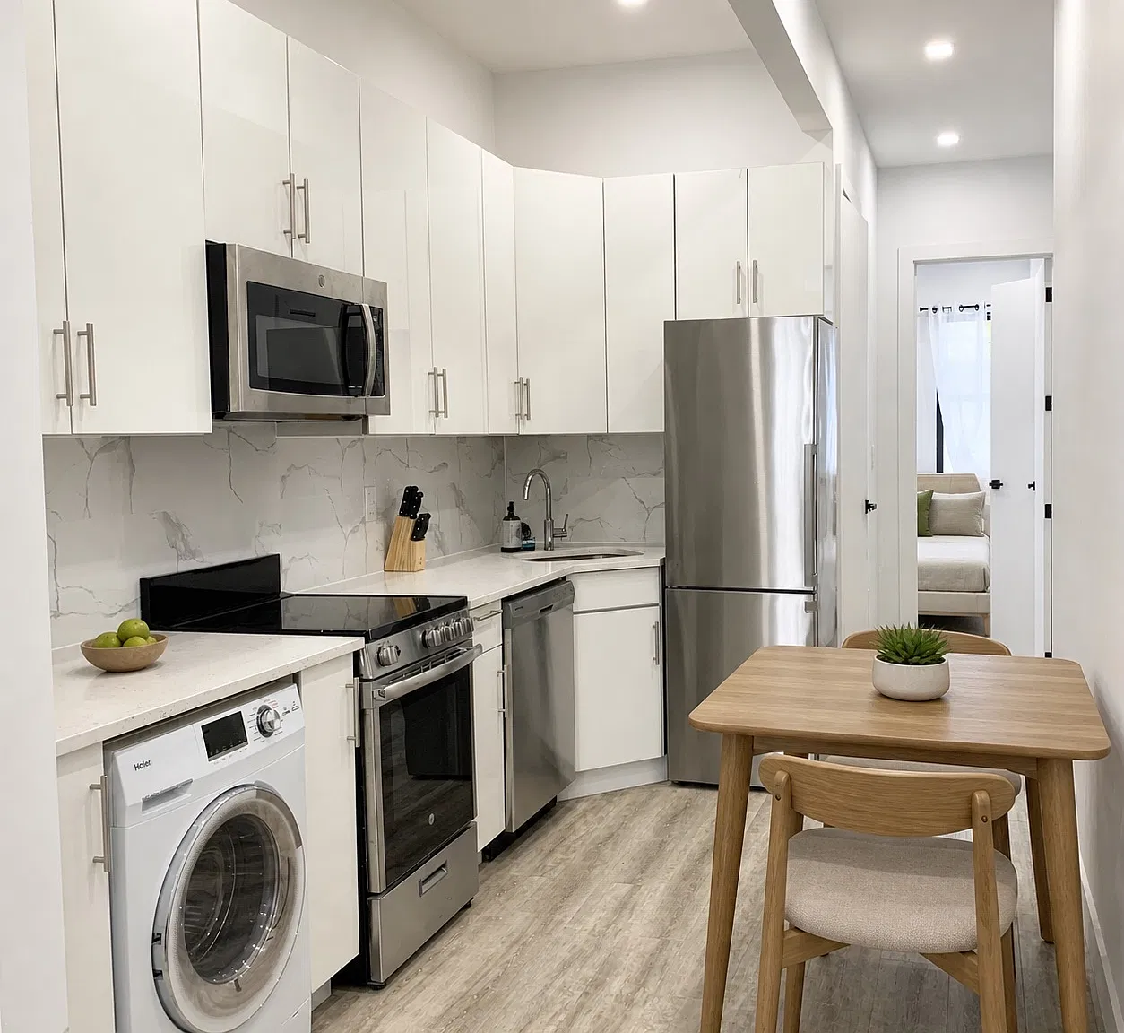 338 Manhattan Avenue — Photo 2