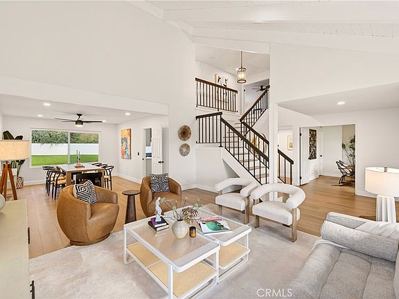 2nd image of 1070 S Road Runner Rd