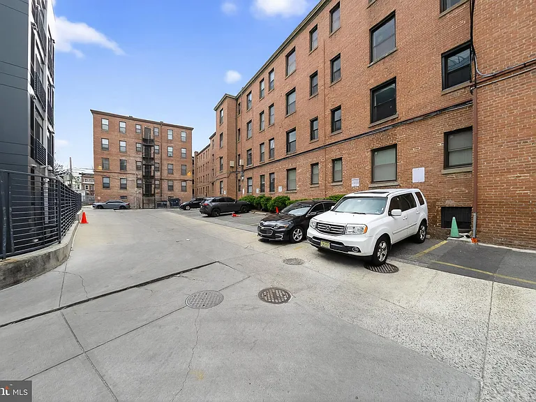1436 Meridian Pl NW #LL06 — Photo 18