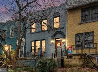 2714 Woodley Pl NW, Washington, DC 20008