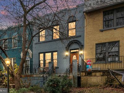 2714 Woodley Pl NW, Washington, DC, 20008