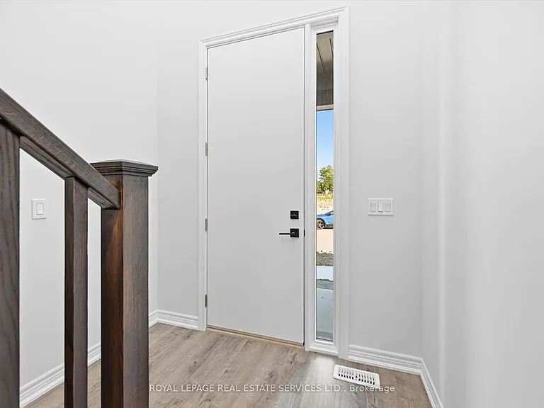 74 Valley Trail Pl — Photo 3
