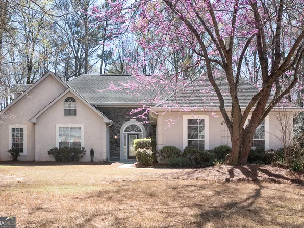 101 Windermere Cir, Newnan, GA 30265