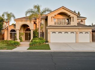 504 W Rio View Cir, Fresno, CA 93711