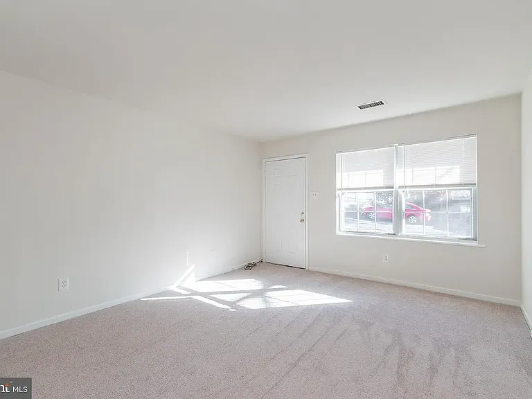 428 Harmon Rd #A — Photo 5