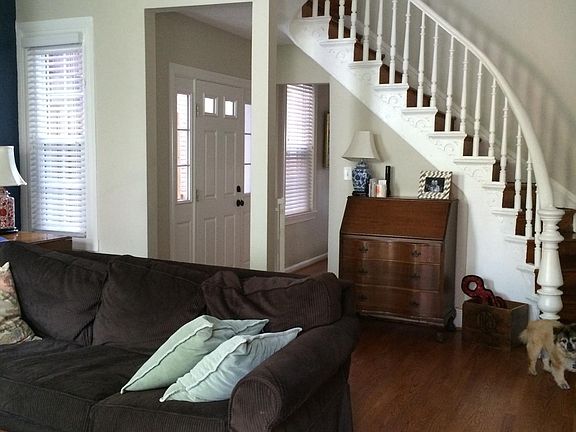 2nd image of 2217 E Lombard St