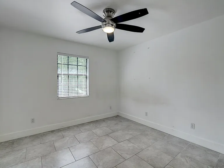 5770 SE Wilsie Dr — Photo 14