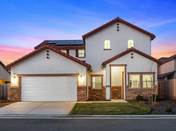1473 Concord Way, Dinuba, CA 93618