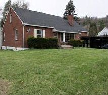 1st image of 427 Ivy Pl
