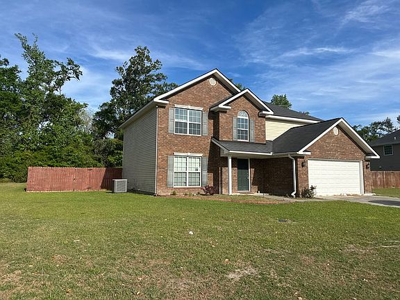 3rd image of 346 Nashview Trl