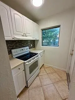 2 bed, 1.0 bath, 1663 sqft, $1,800 — Photo 4