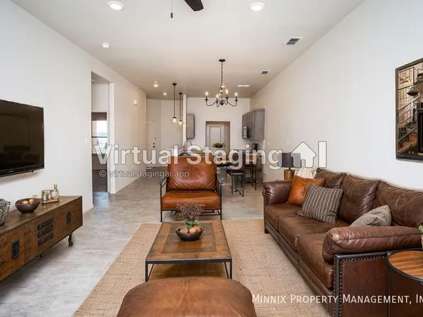 1104 N 7th St, Wolfforth, TX 79382