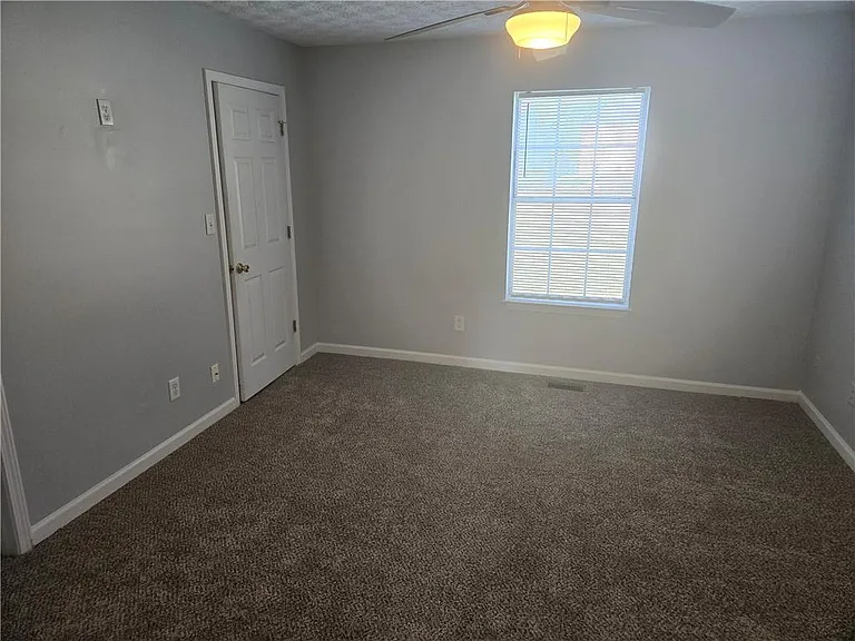 6623 Ivy Log Dr — Photo 13