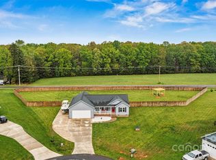 3659 Kimber Ln, Sherrills Ford, NC 28673