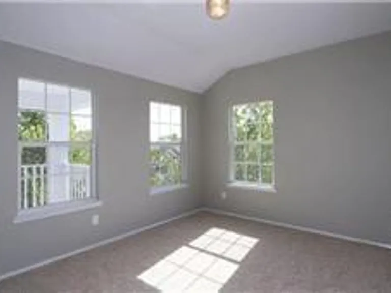 1717 Forsythe Dr — Photo 9