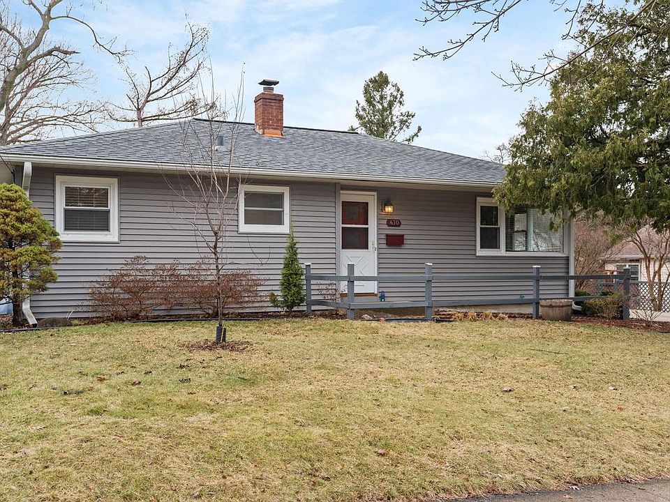 1st image of 470 Woodside Terrace