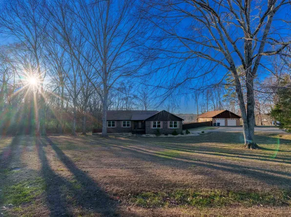 300 Beech Dr, Killen, AL 35645