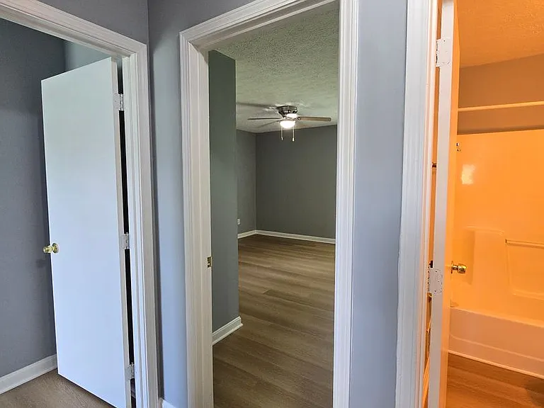 3706 Locust Ave — Photo 16