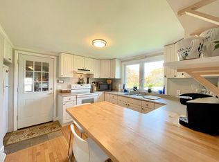 260 Old Mill Ln #A, Portsmouth, RI 02871