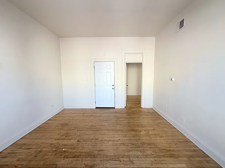 815 Jay St — Photo 4