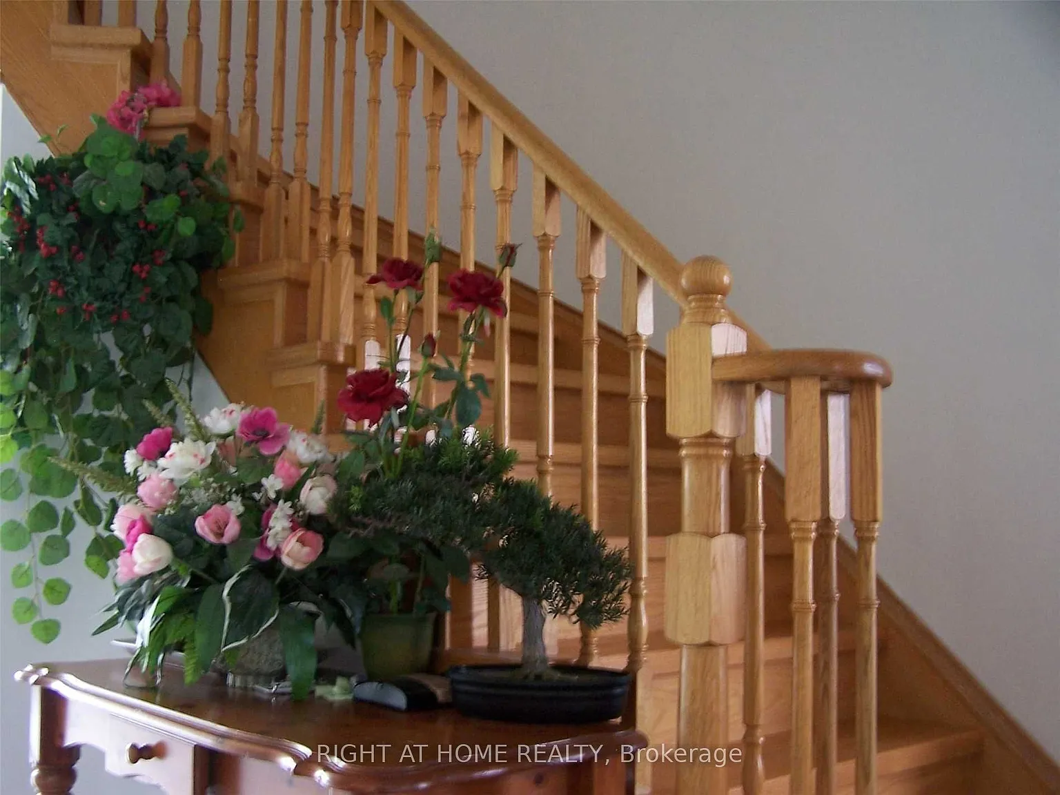 4 bed, $3,800 — Photo 2