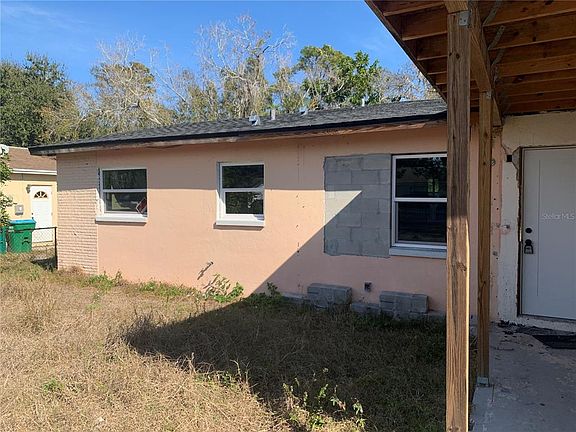 5th image of 2181 22nd Way SW