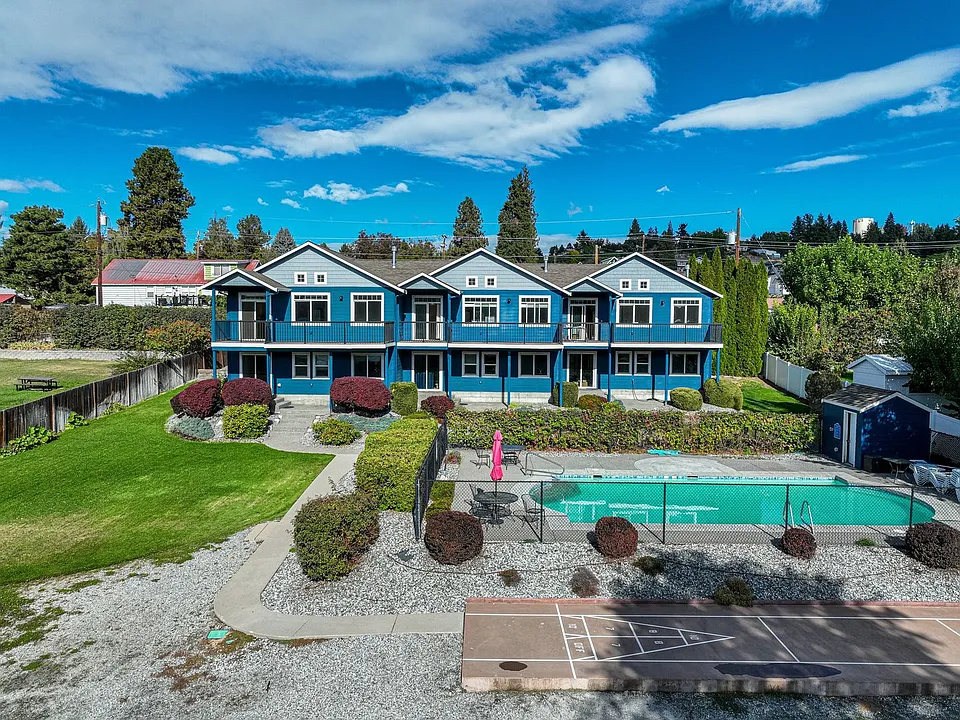 744 Wapato Way