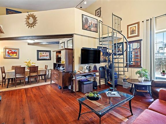 2nd image of 1020 Esplanade Ave APT 213
