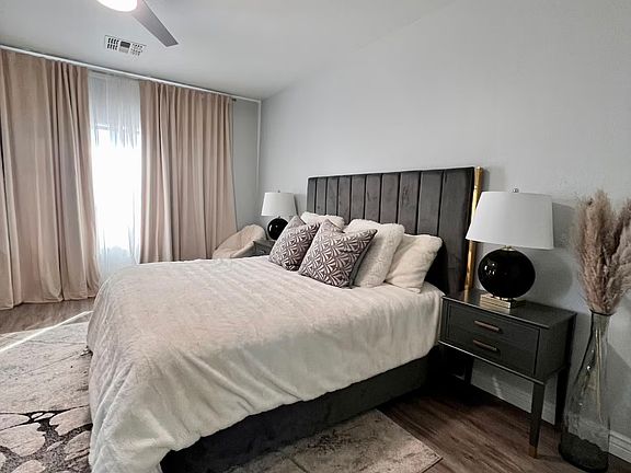 5th image of 7601 W Southgate Ave